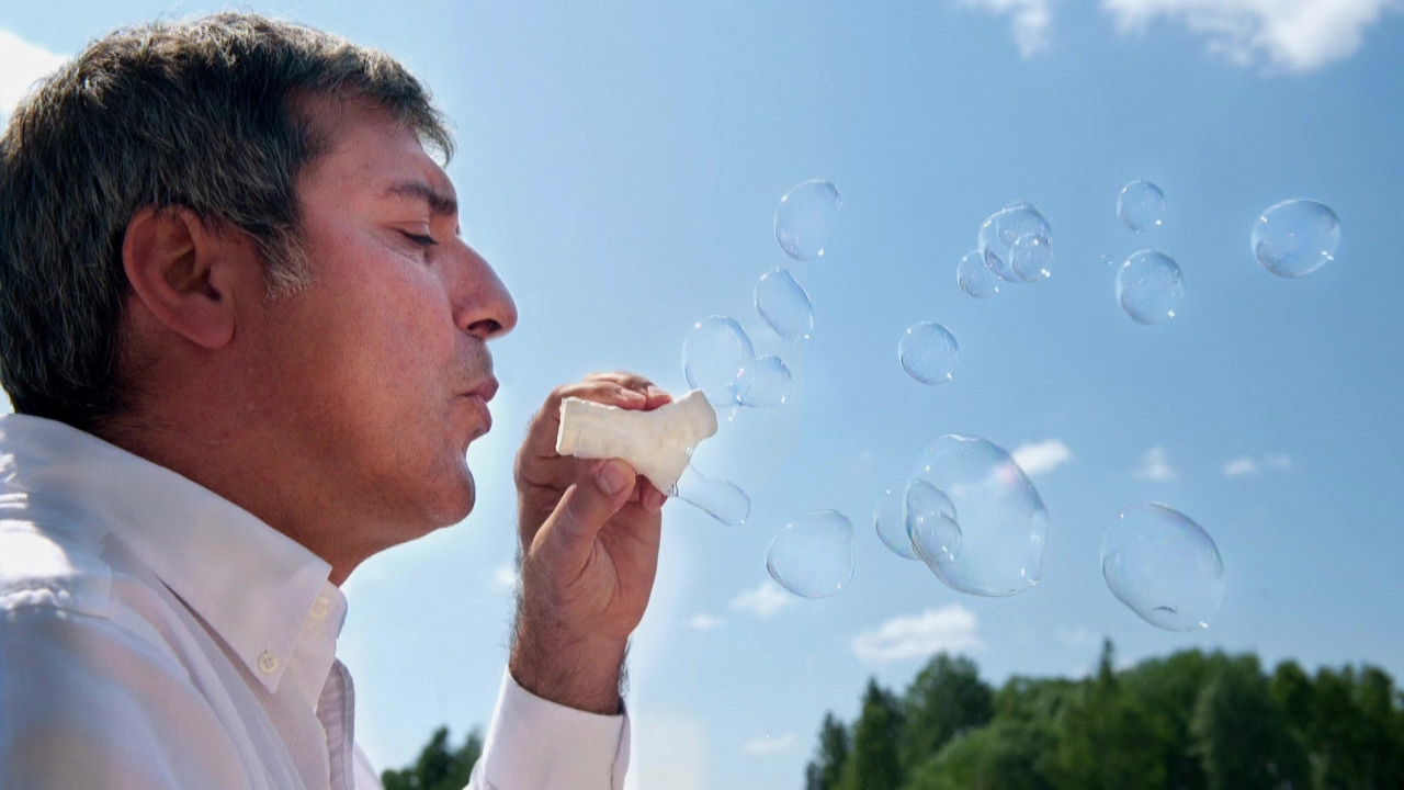 Backdrop for Fatal Experiments: The Downfall of a Supersurgeon