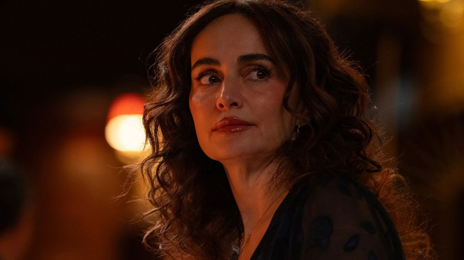 Backdrop for Un Hombre por Semana