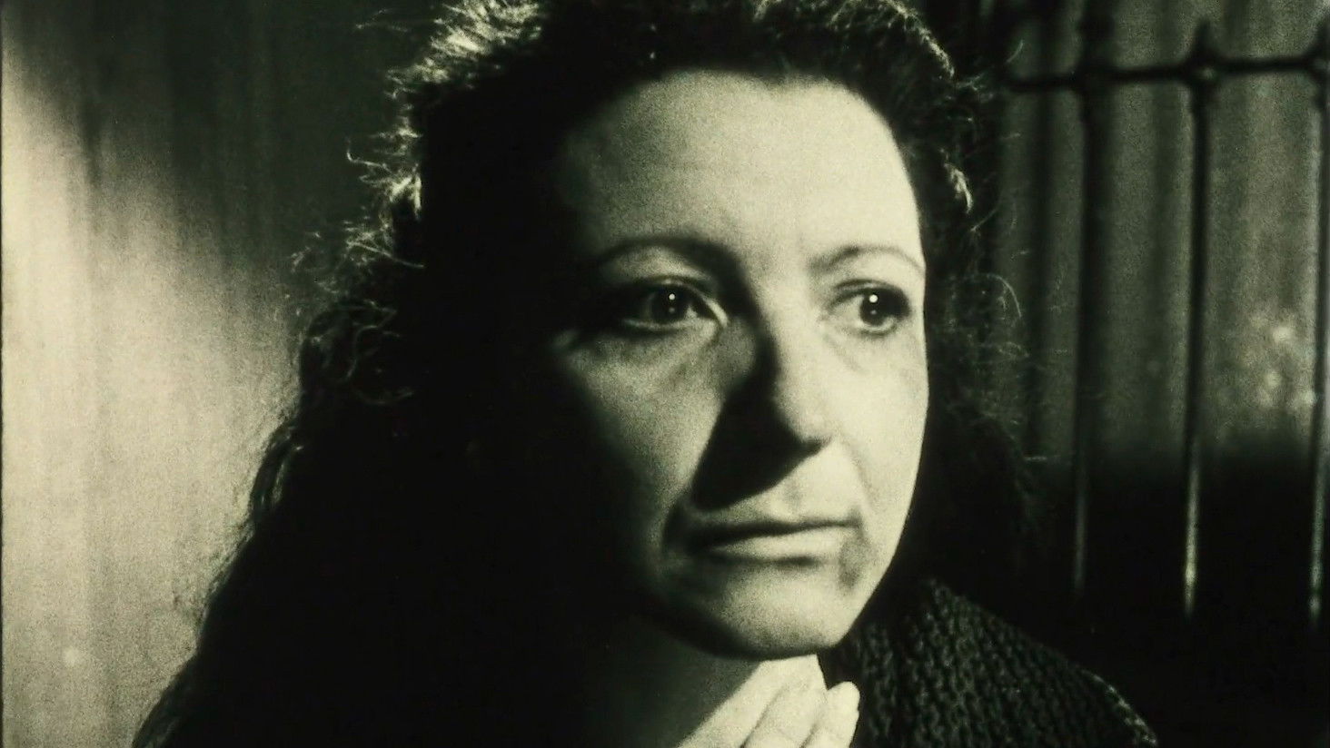 Backdrop for Jusqu’au silence