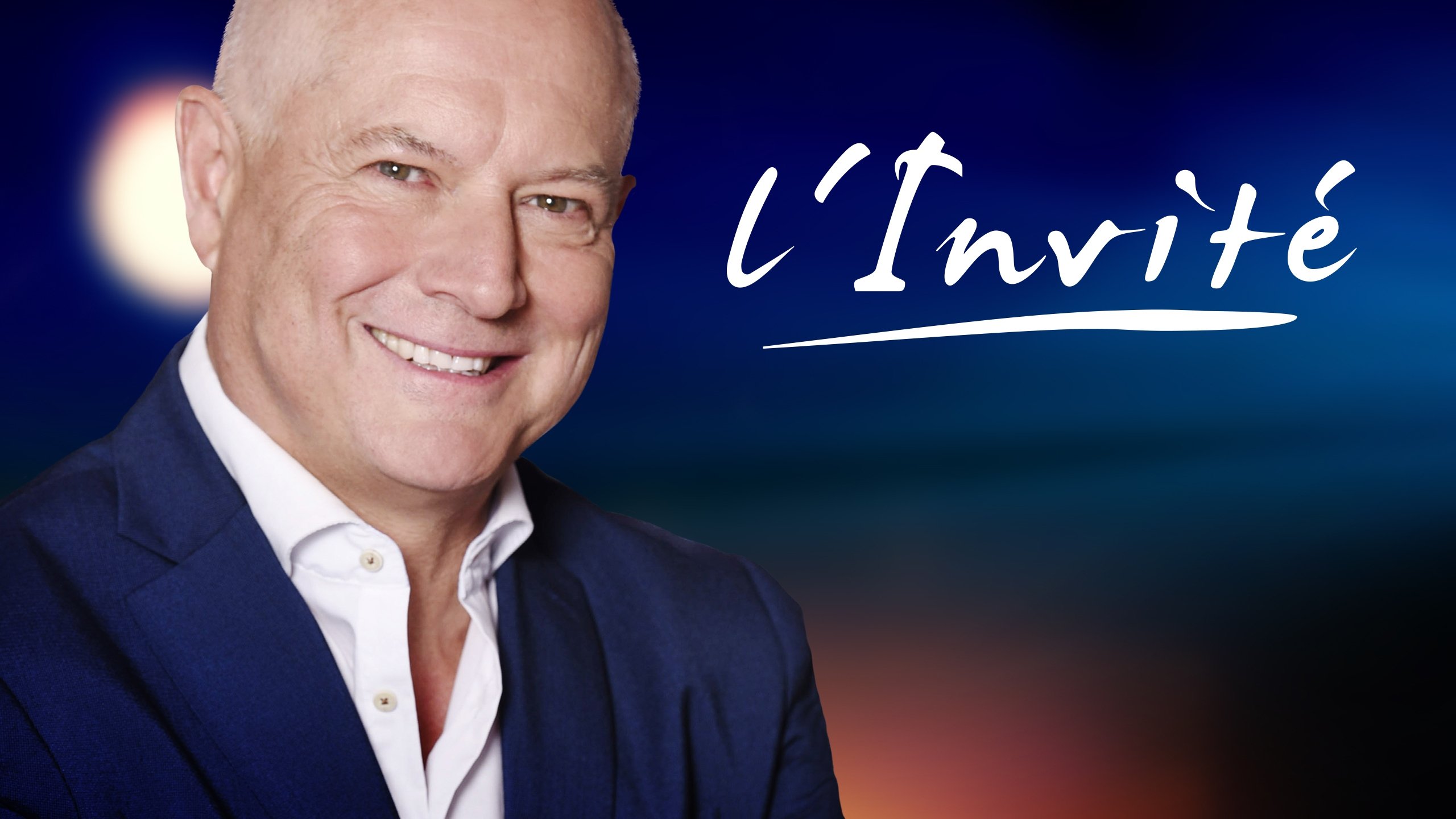 Backdrop for L'Invité