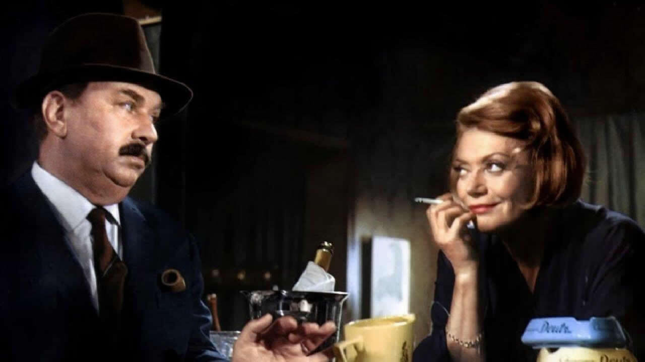 Backdrop for Maigret at the Pigalle