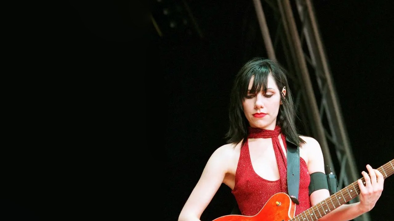 Backdrop for PJ Harvey: Big Day Out 2001