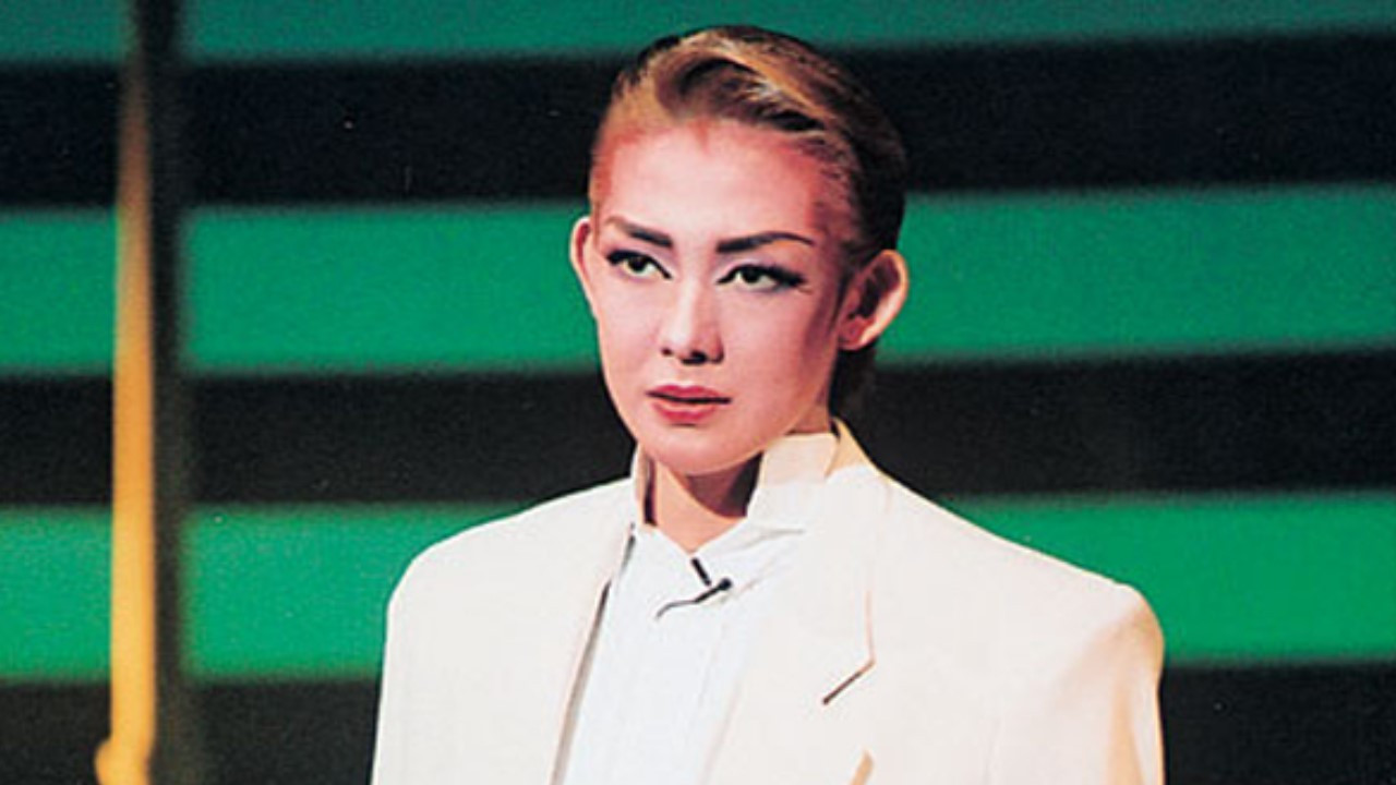 Backdrop for Fake Love -Can't Love Too Much, Can't Give to Much-