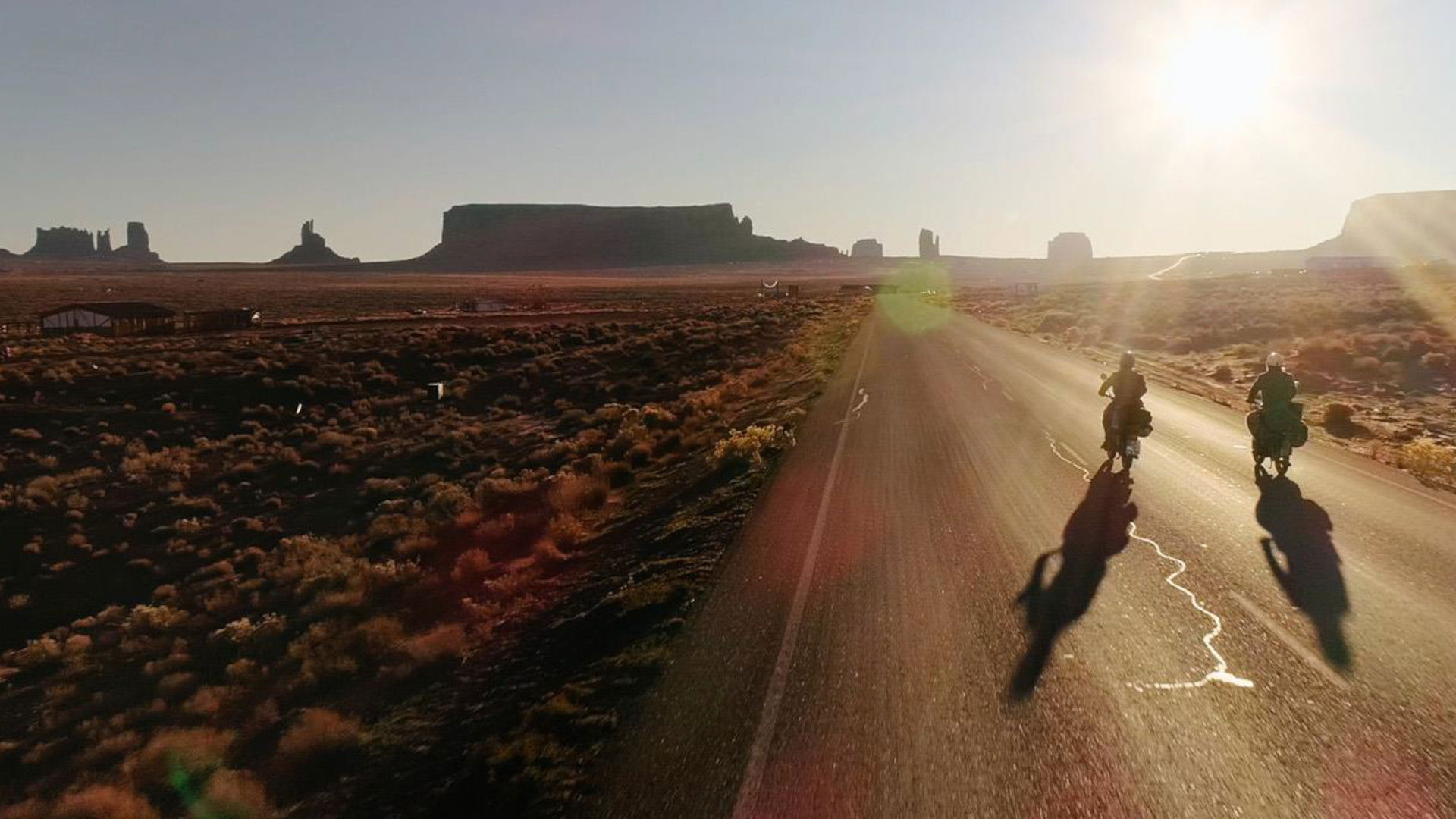 Backdrop for Ausgrissn! - In der Lederhosn nach Las Vegas