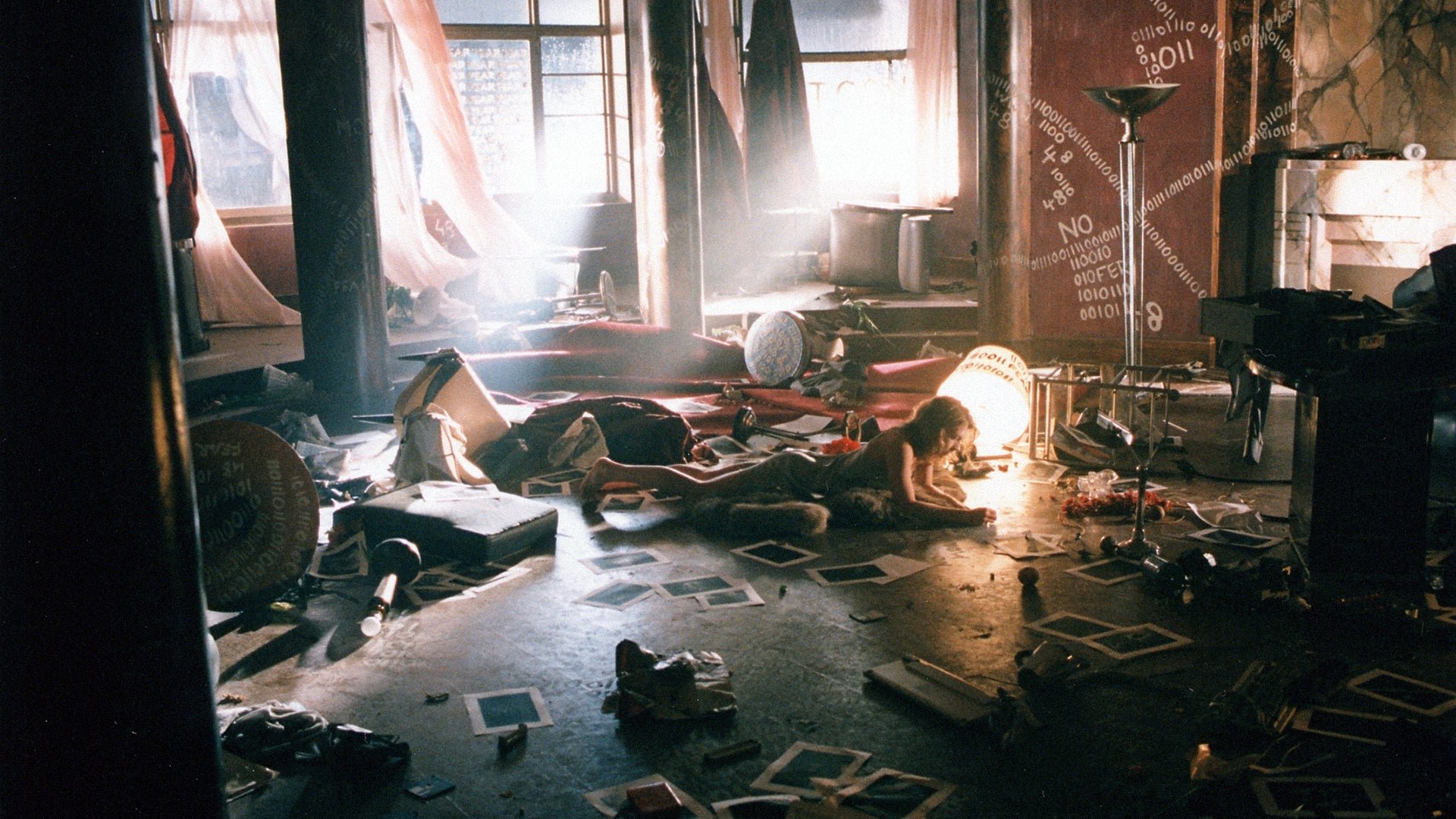 Backdrop for FearDotCom