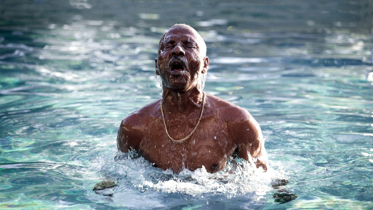 Backdrop for A Screaming Man