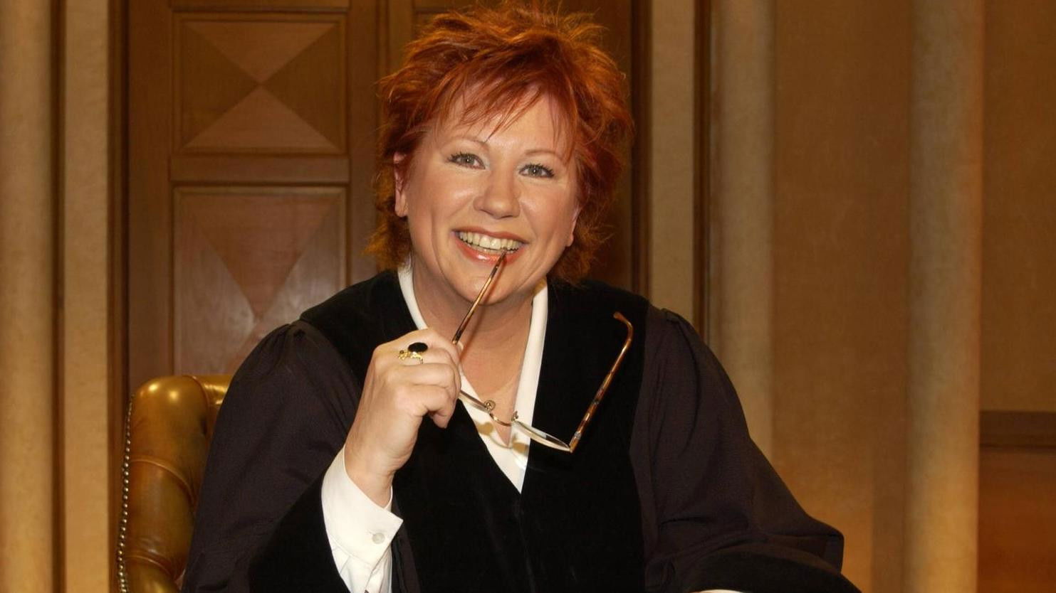 Backdrop for Barbara Salesch – Das Strafgericht