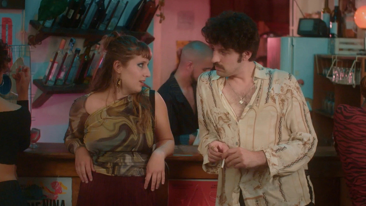 Backdrop for Kiss and Be Friends