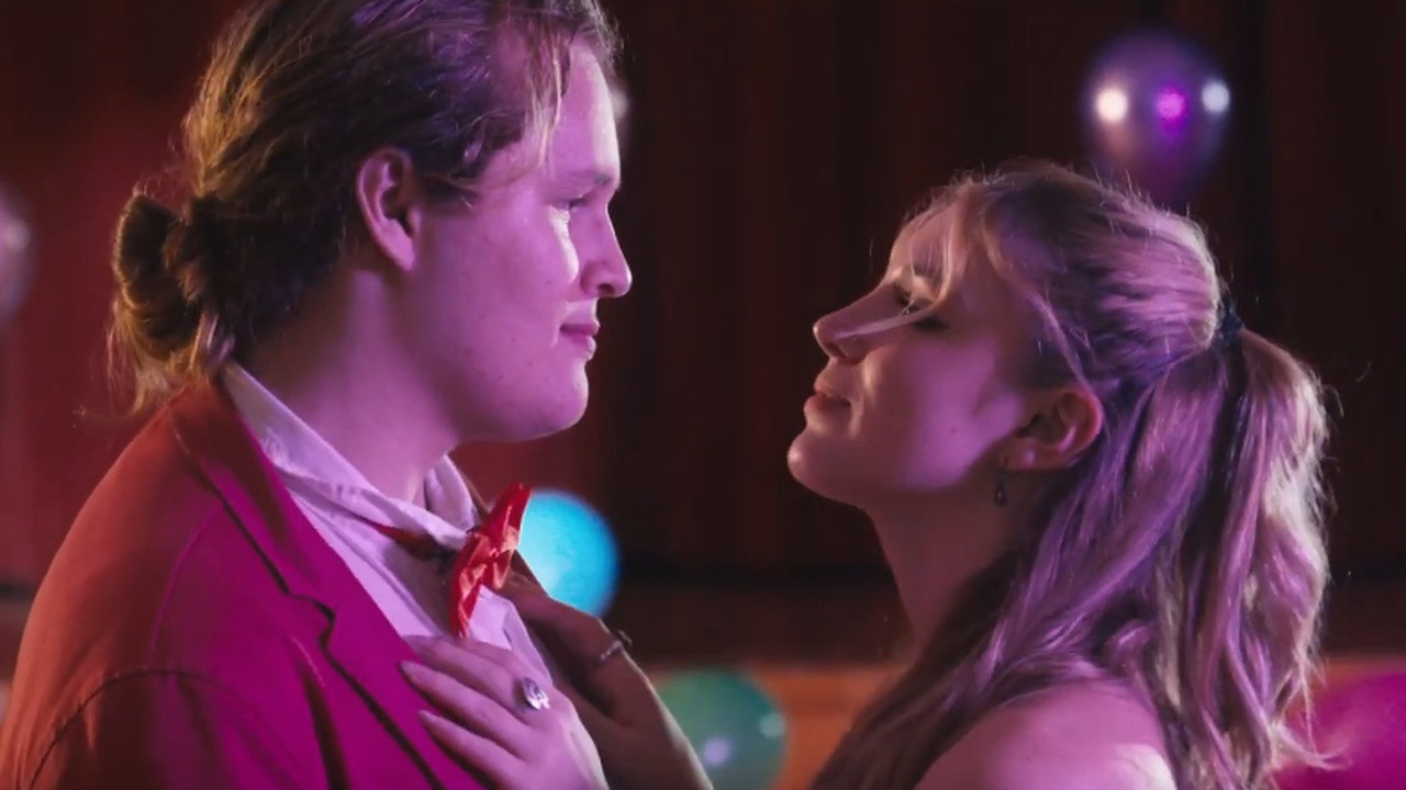 Backdrop for (C)rêve