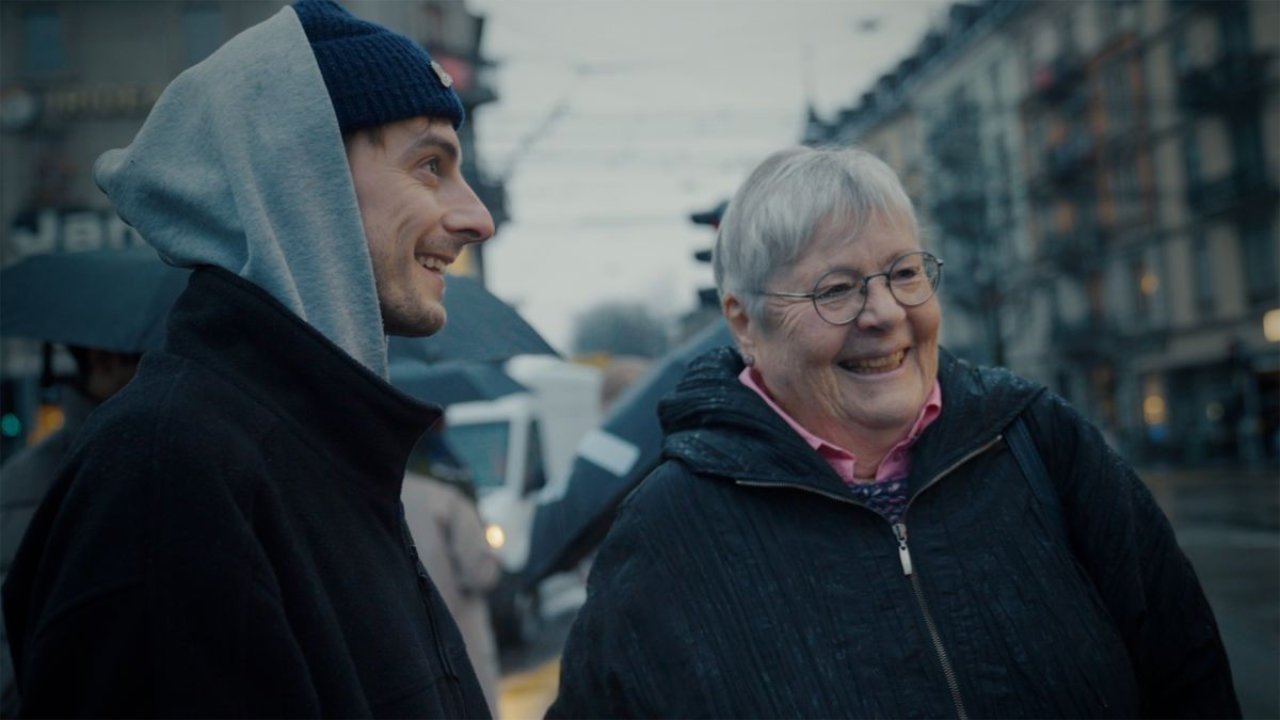 Backdrop for Die Enkeltrick Betrüger