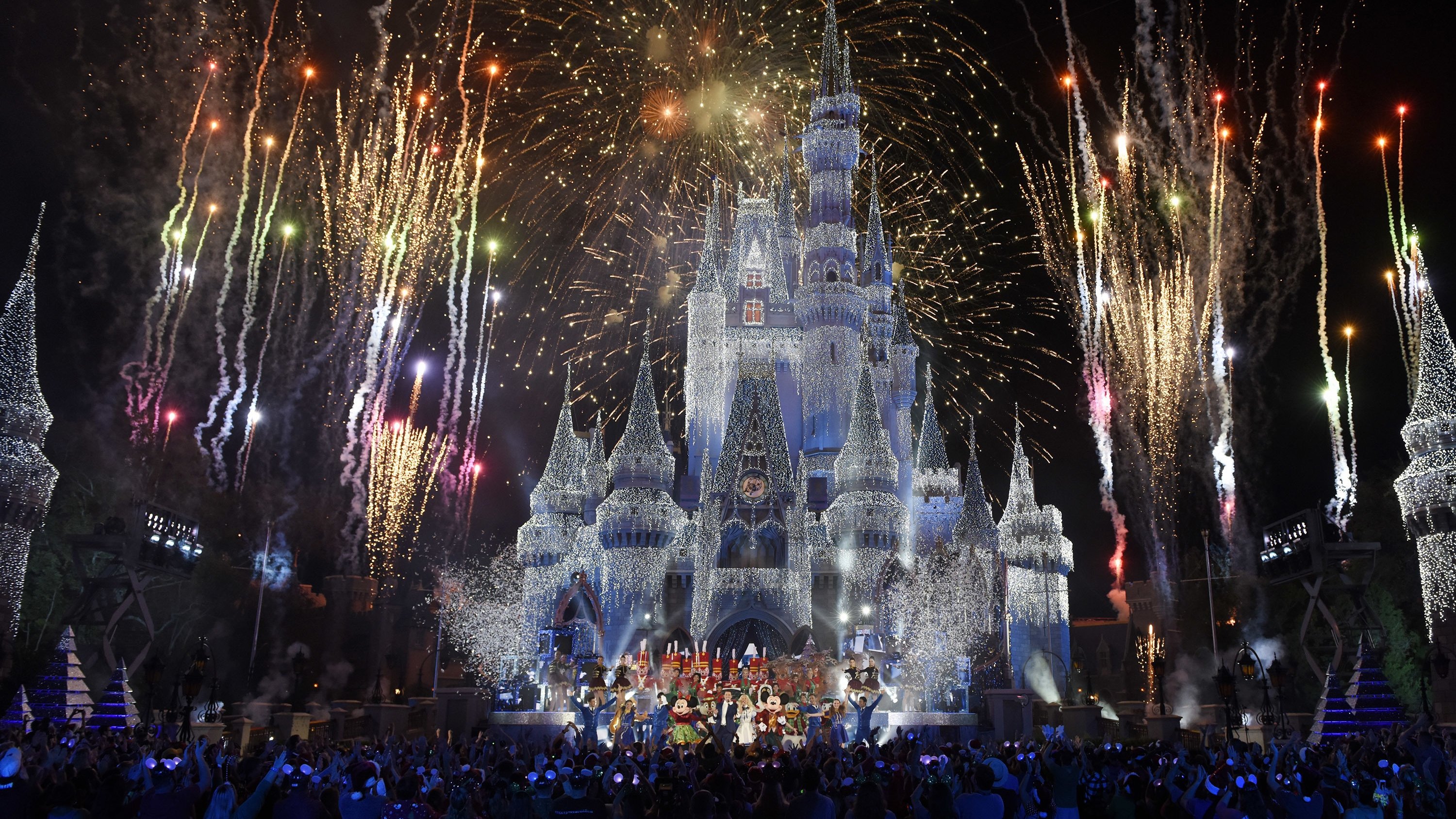 Backdrop for The Wonderful World of Disney: Magical Holiday Celebration