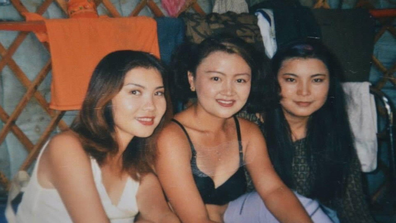 Backdrop for Clever Girls