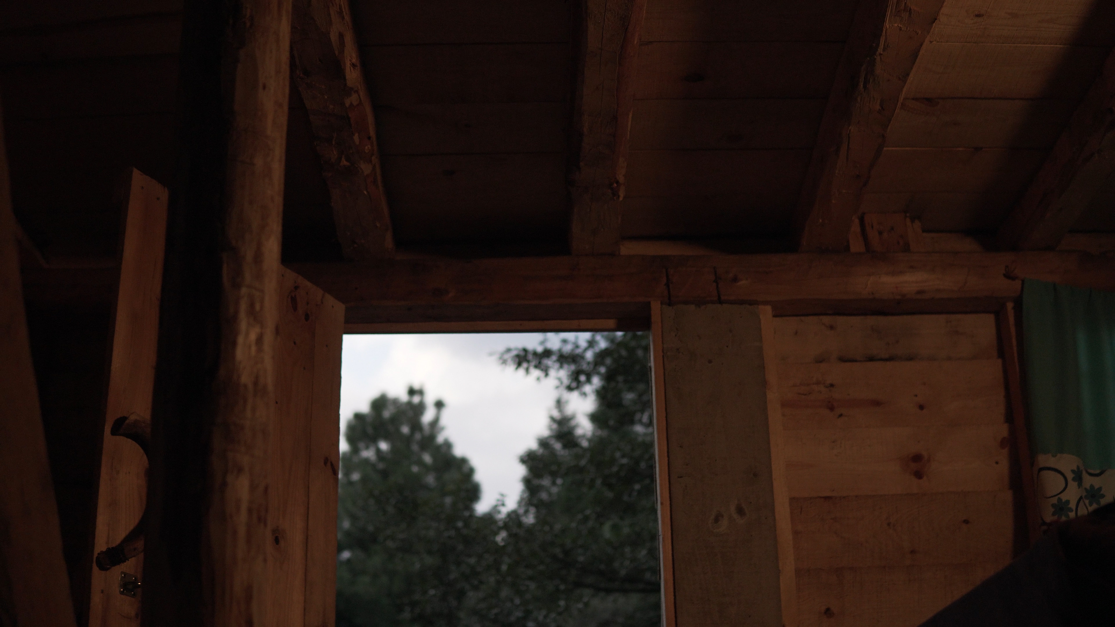 Backdrop for Making of Pausa