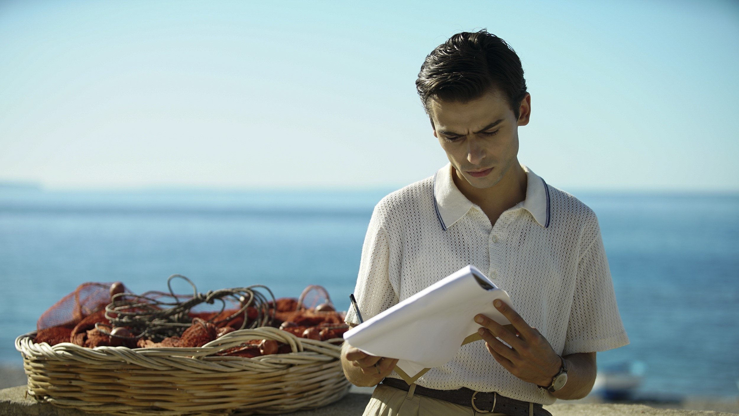 Backdrop for Gianni Versace – Emperor of Dreams