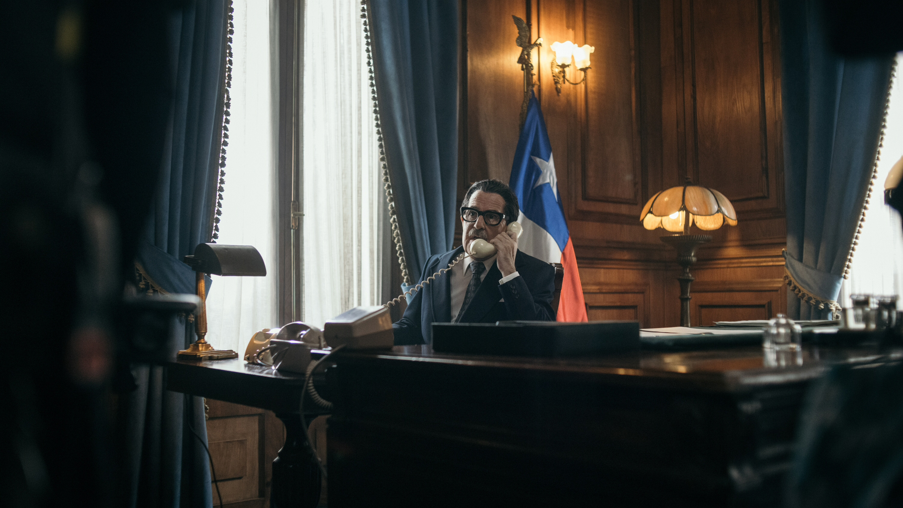 Backdrop for Los mil días de allende