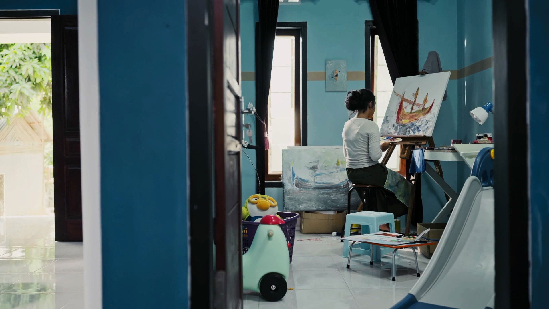 Backdrop for Jingga And Colors That Refuse To Fade