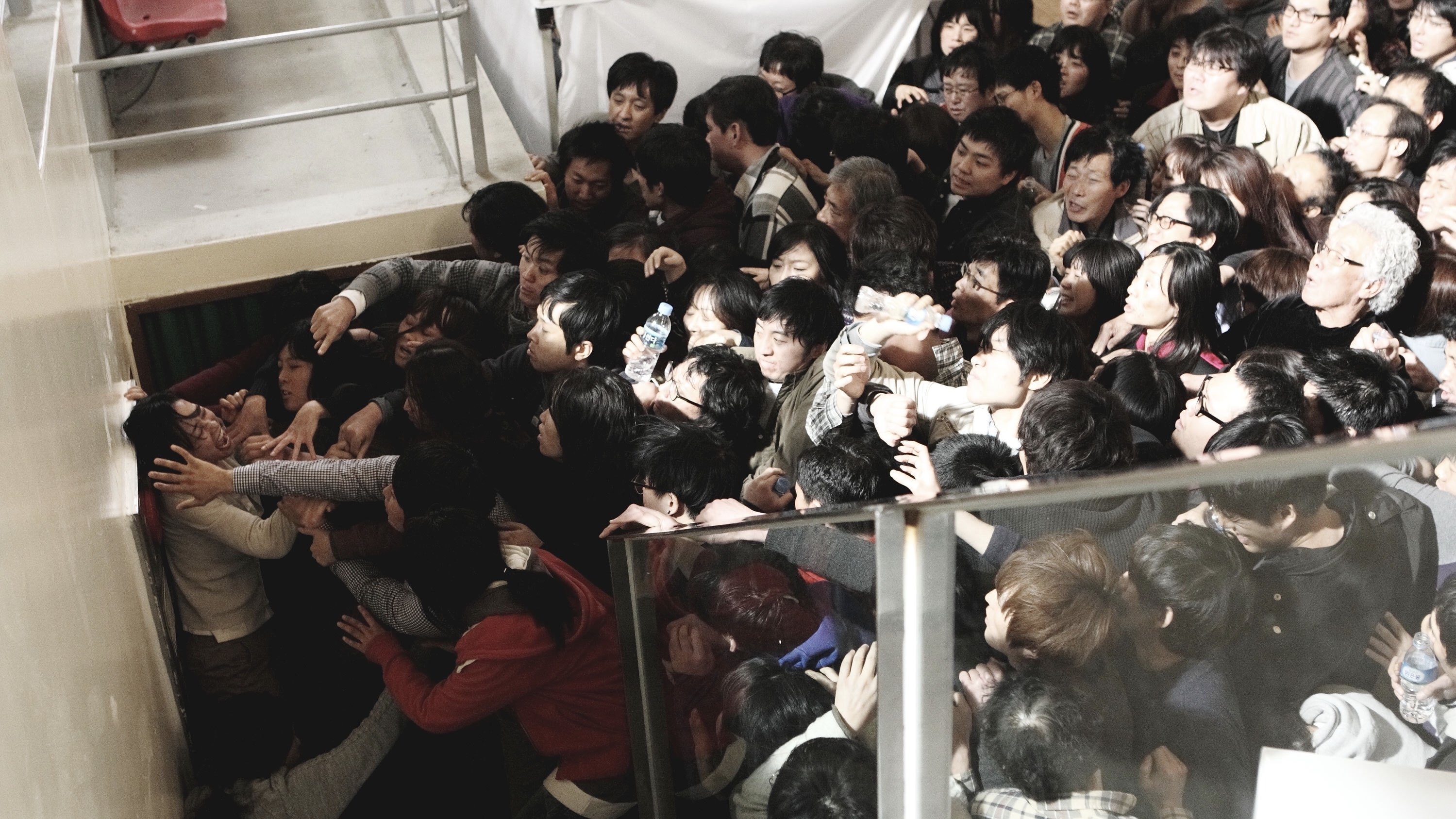 Backdrop for Deranged