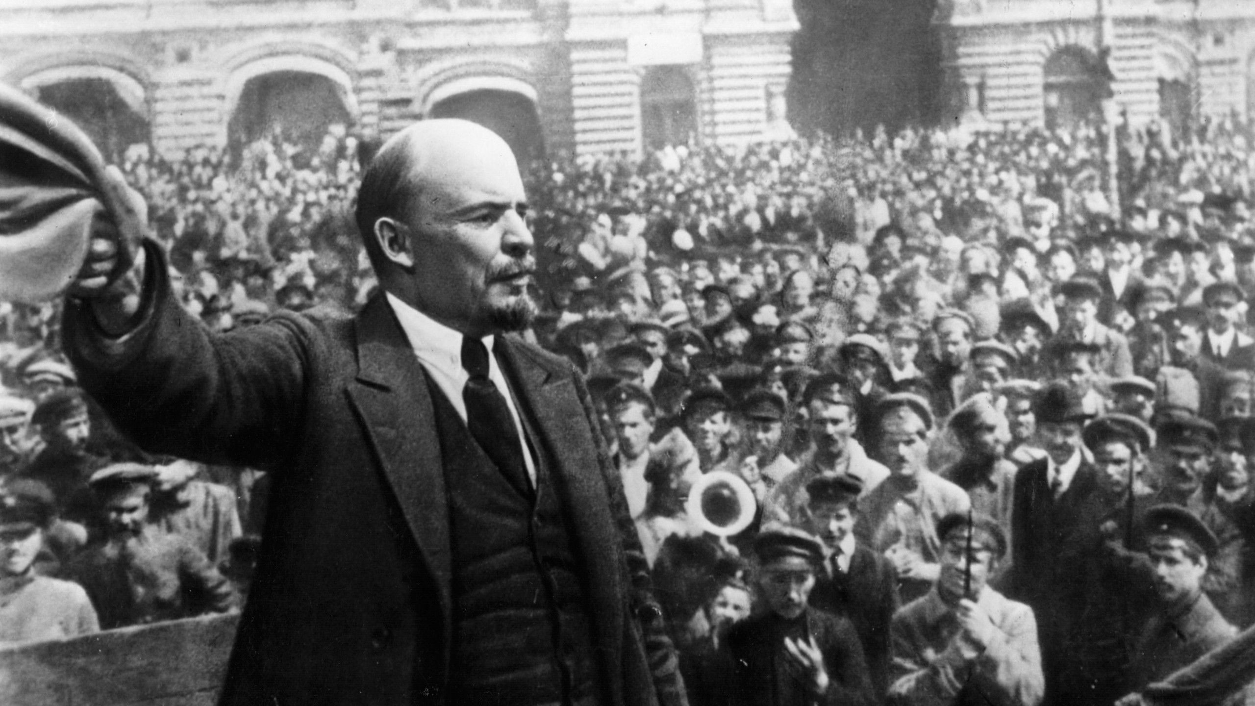 Backdrop for La faute à Lénine