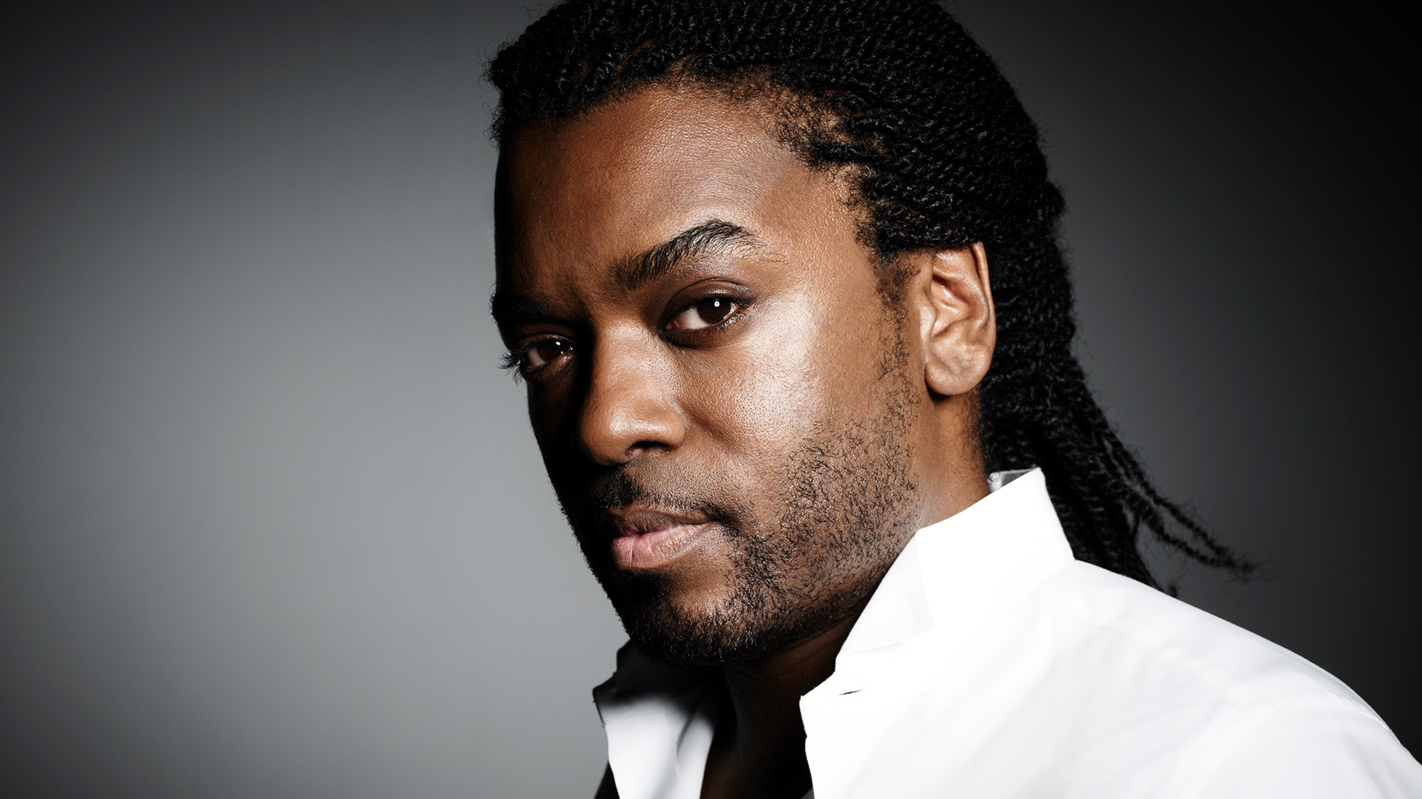 Backdrop for Anthony Kavanagh - Joue à domicile