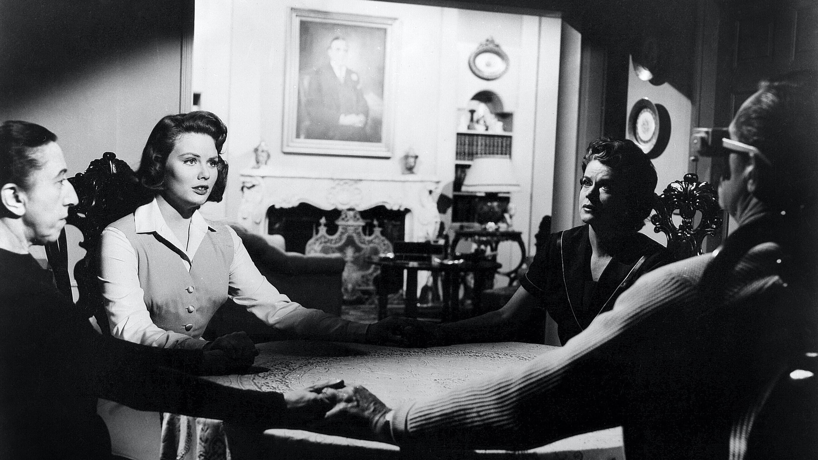 Backdrop for 13 Ghosts