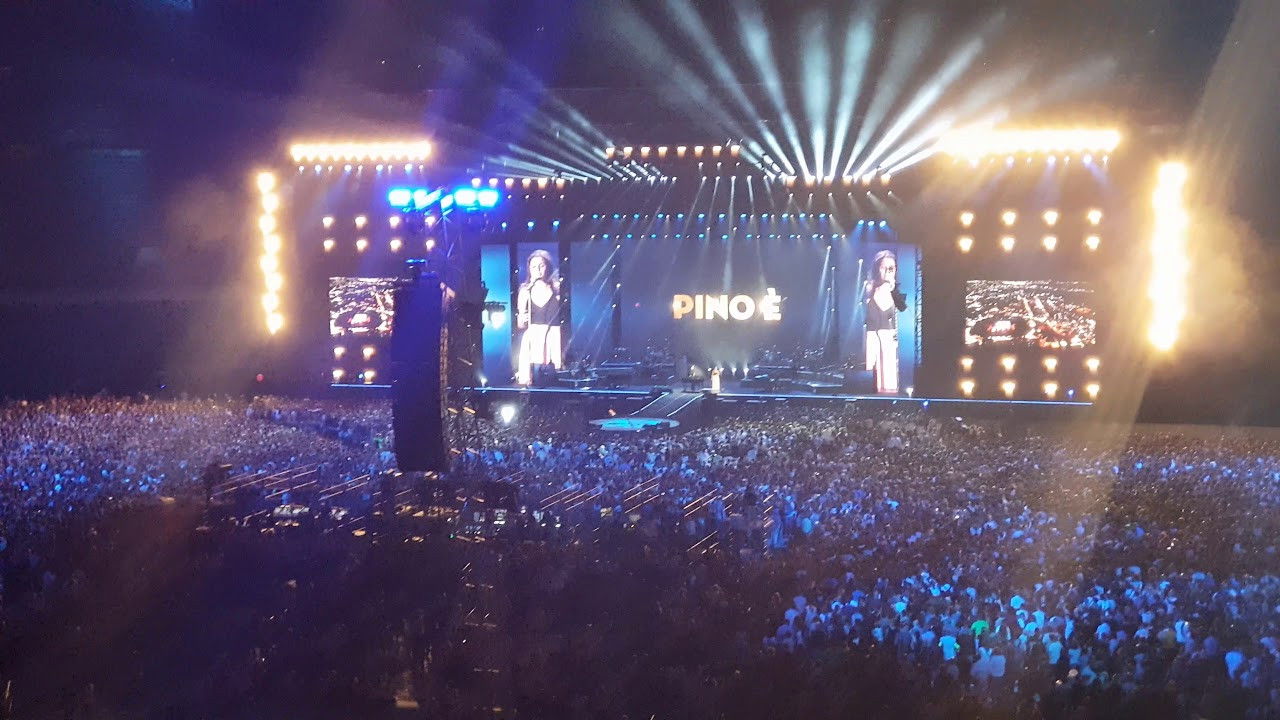 Backdrop for Pino è