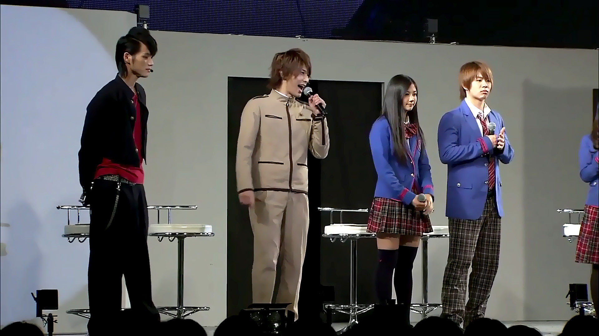 Backdrop for Kamen Rider Fourze Special Event: Amanogawa High School Spring Festival Special
