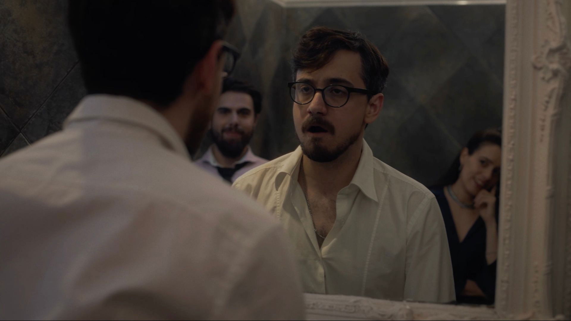 Backdrop for Martín comes back