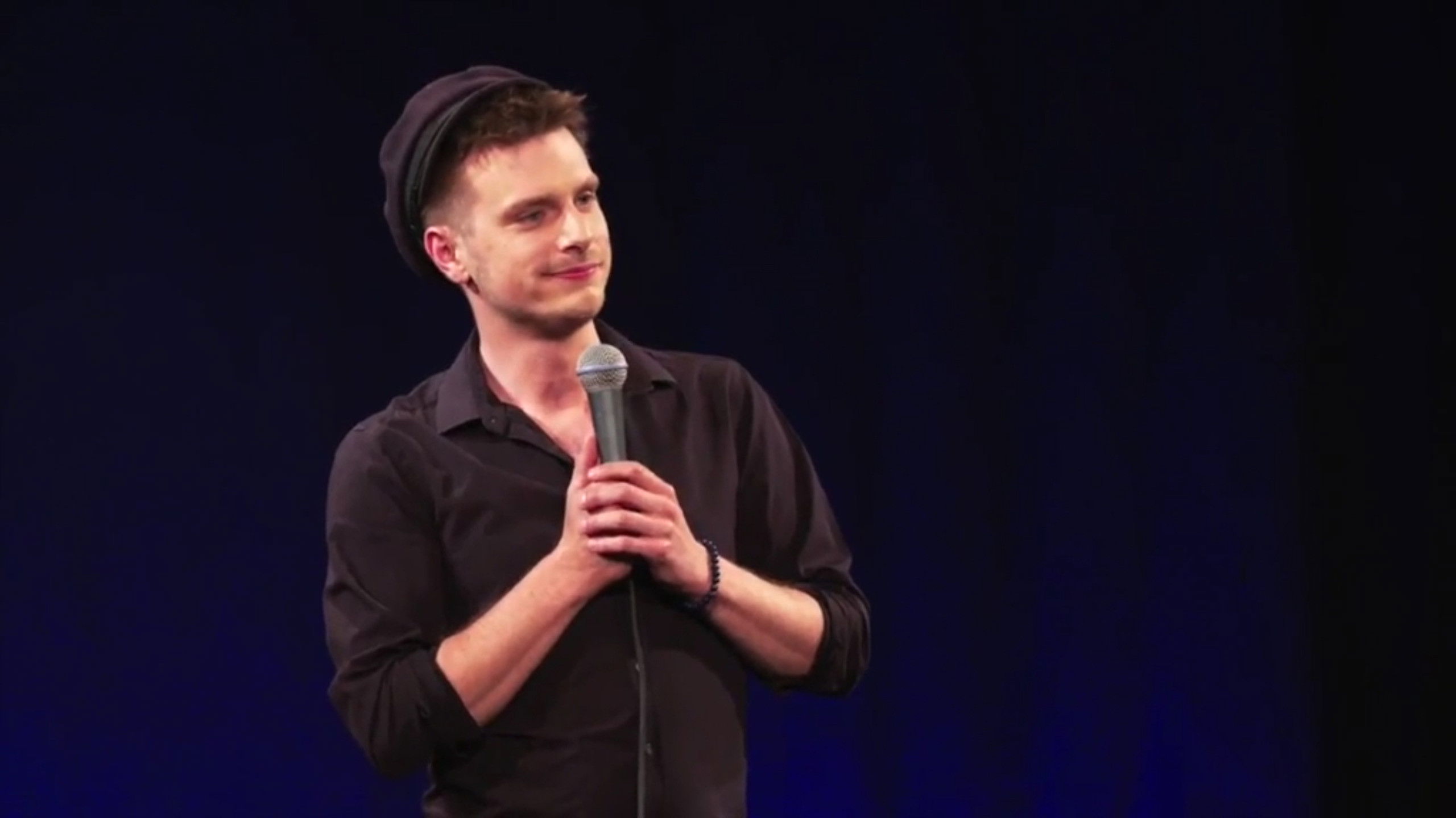 Backdrop for Moritz Neumeier: Stand Up.