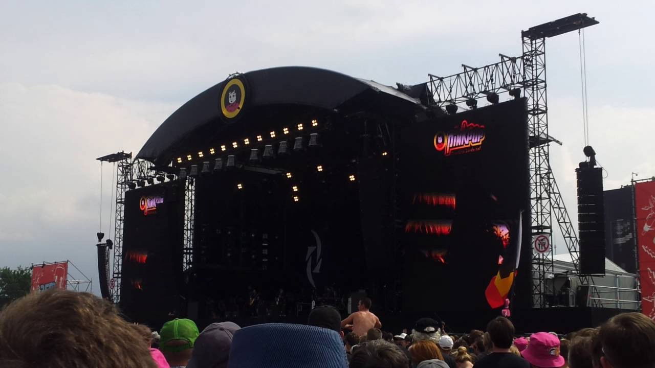 Backdrop for Halestorm - Live from Pinkpop 2016