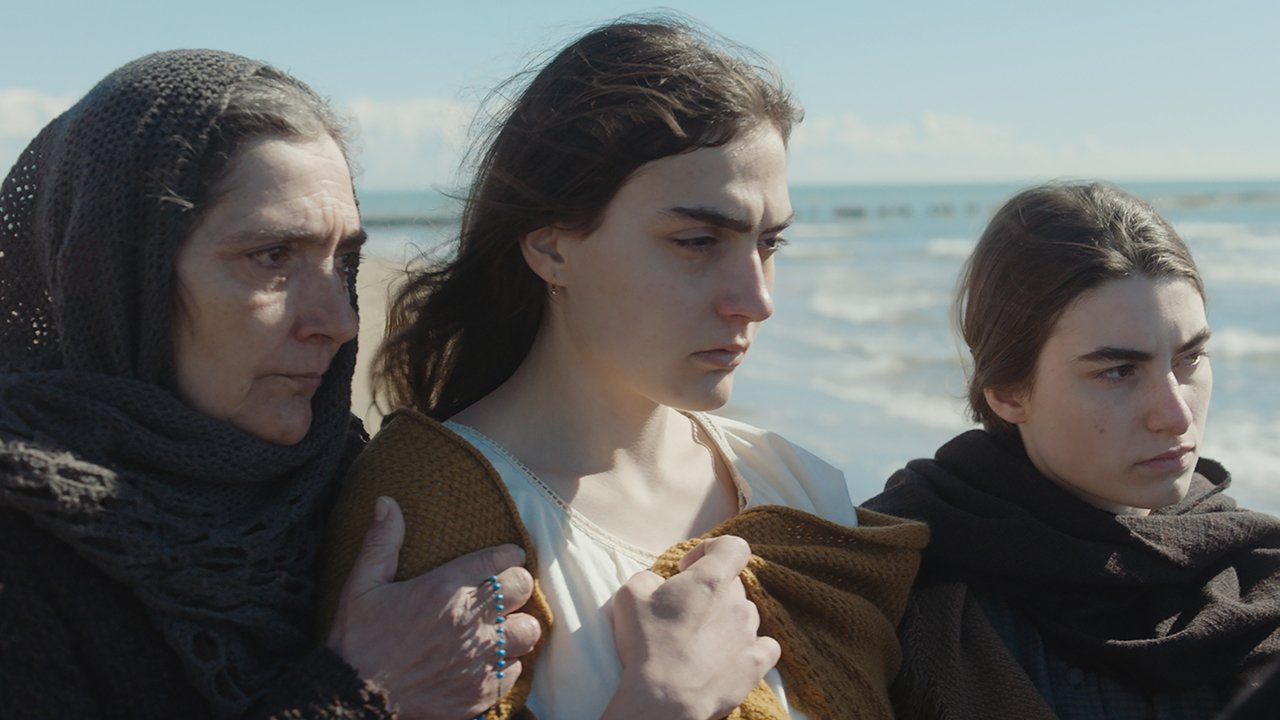 Backdrop for Small Body