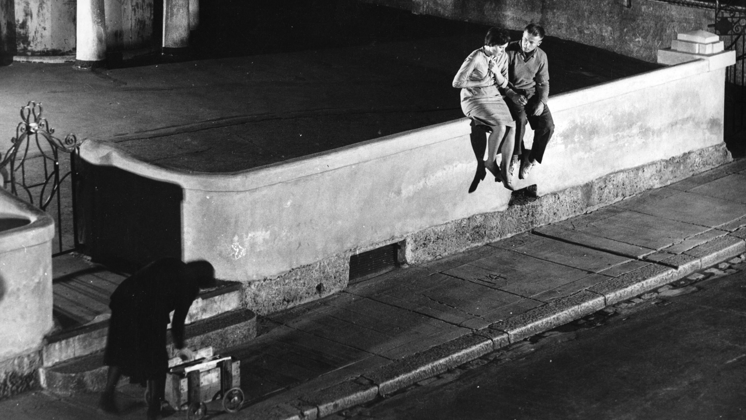 Backdrop for Hetkiä yössä