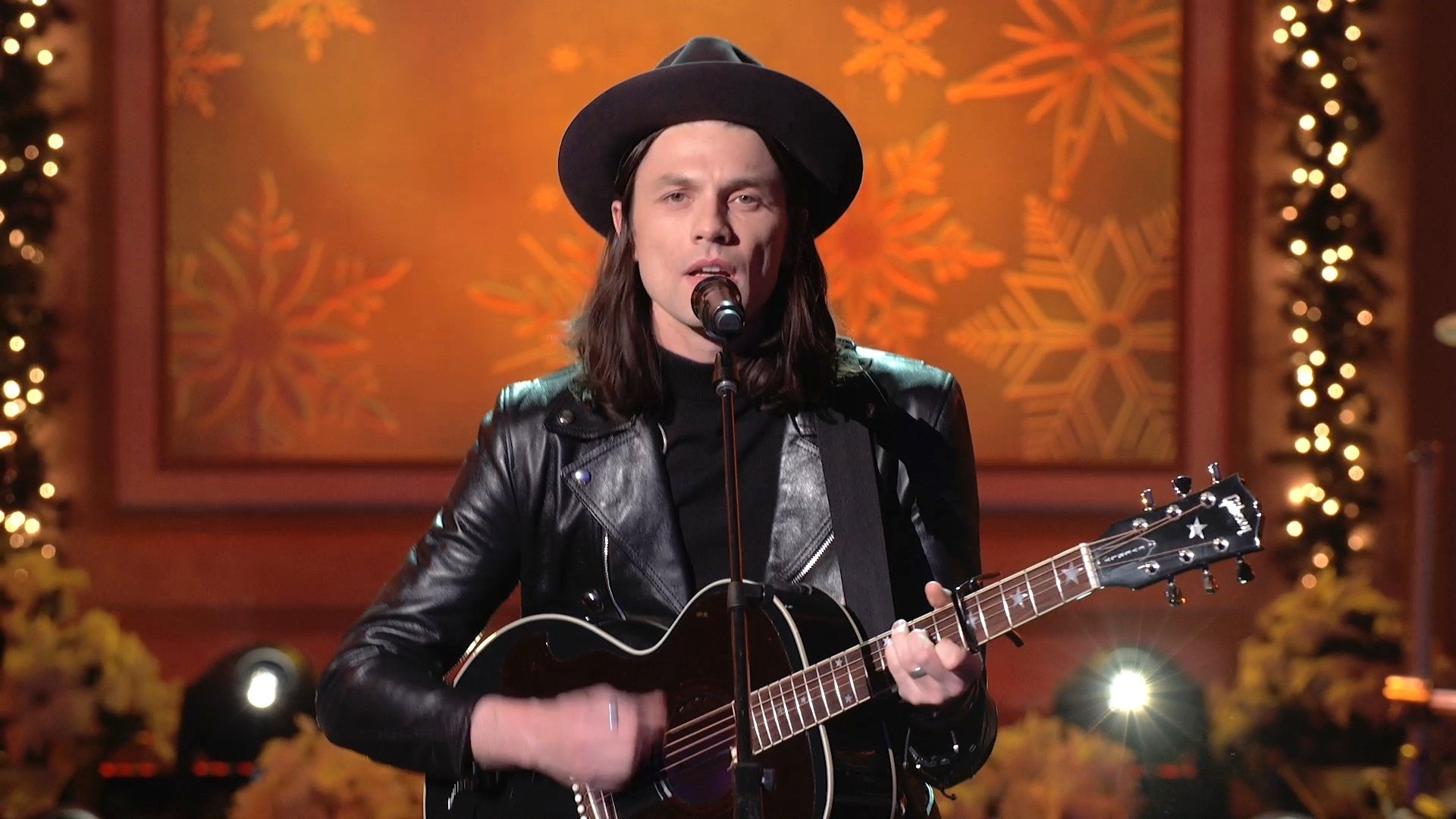 Backdrop for Josh Groban & Friends: Home for the Holidays