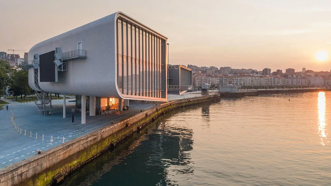 Backdrop for Renzo Piano, an Architect for Santander