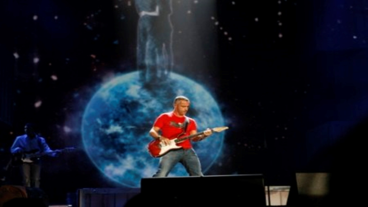Backdrop for Eros Ramazzotti: 21.00 - Eros Live World Tour 2009/2010