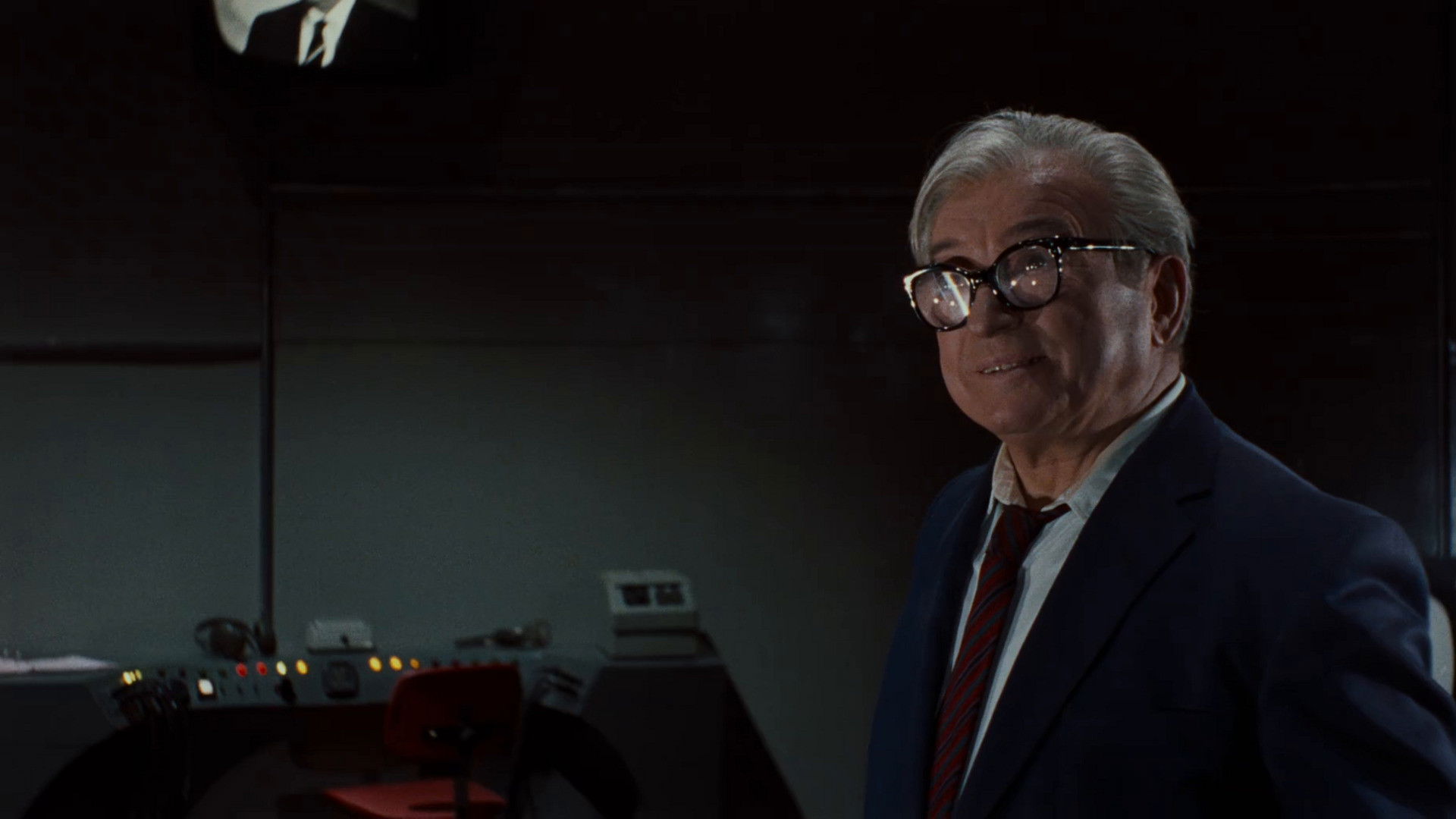 Backdrop for Battle of the Worlds