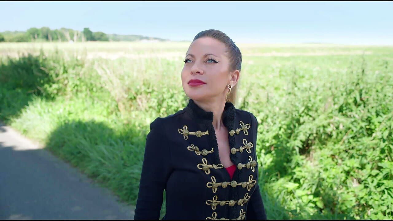 Backdrop for Le Gro Secret