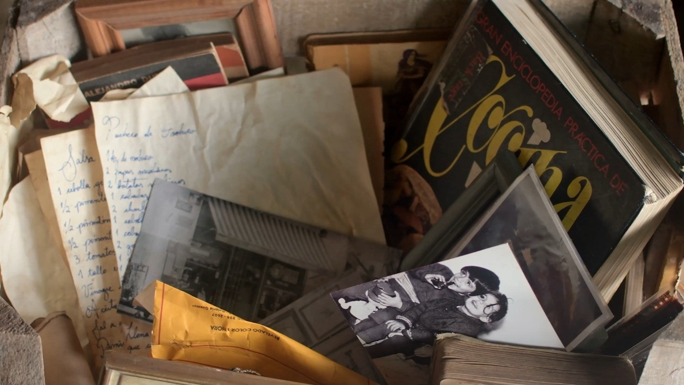 Backdrop for Herederos al Plato