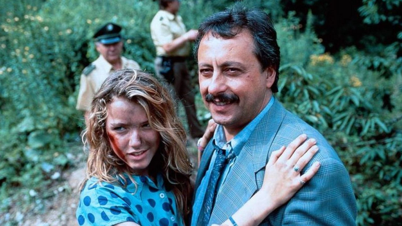 Backdrop for Four Junior Detectives