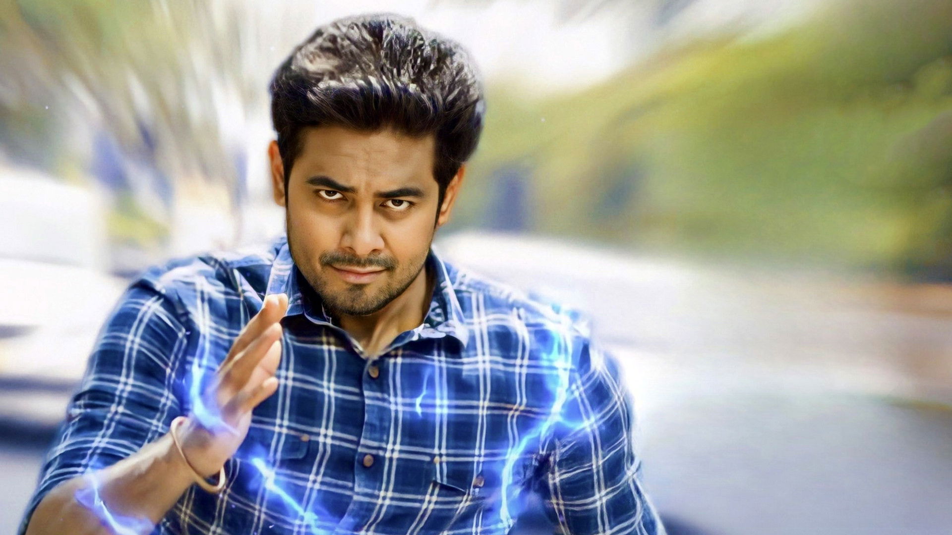 Backdrop for Ellam Mela Irukuruvan Paathuppan