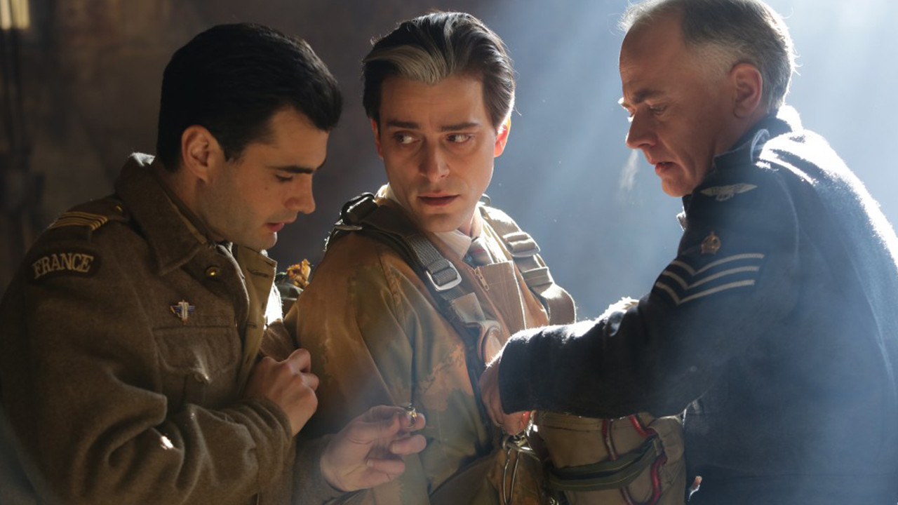 Backdrop for Pierre Brossolette ou les passagers de la lune