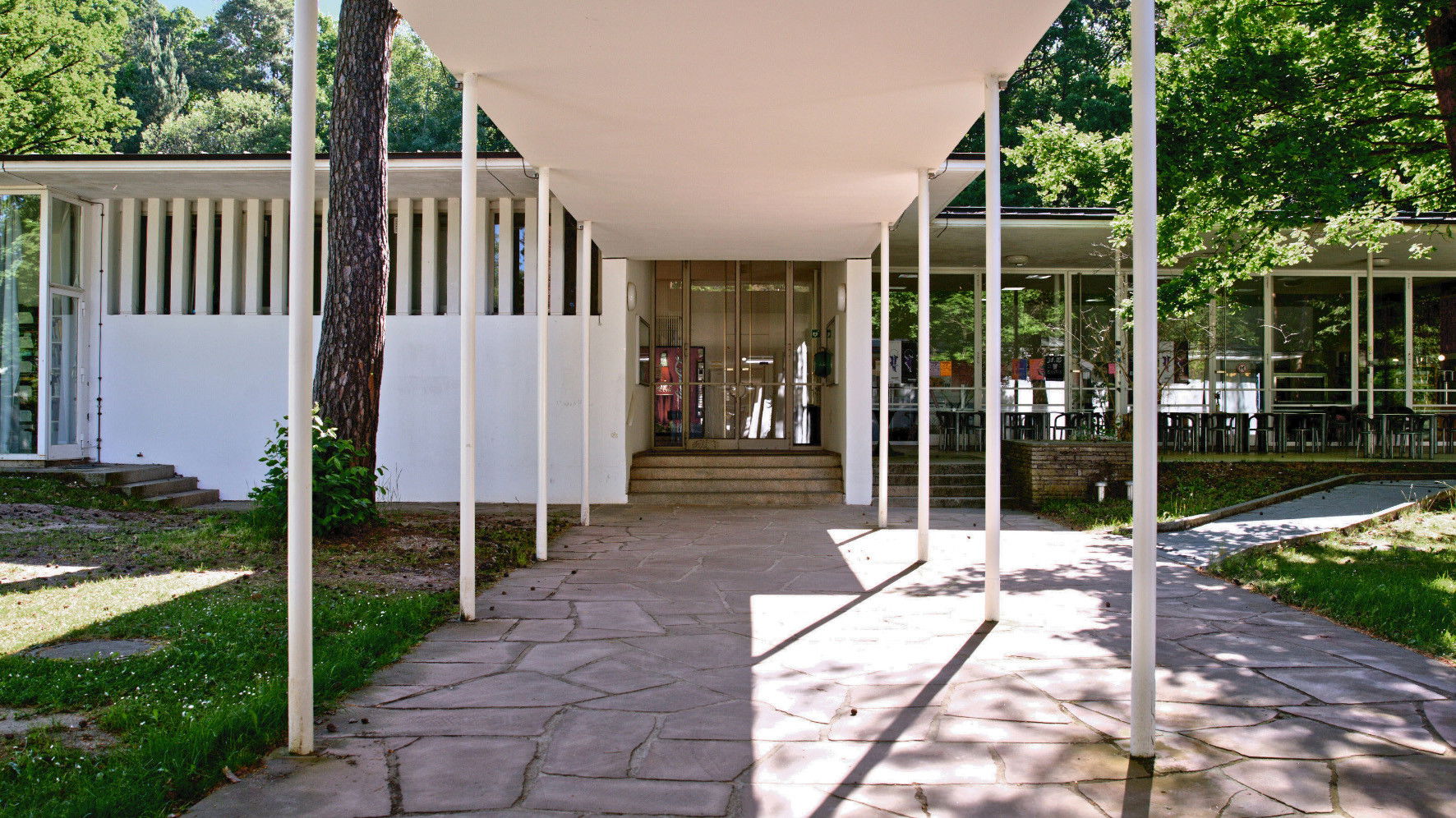 Backdrop for Sep Ruf - Architect of Modernism