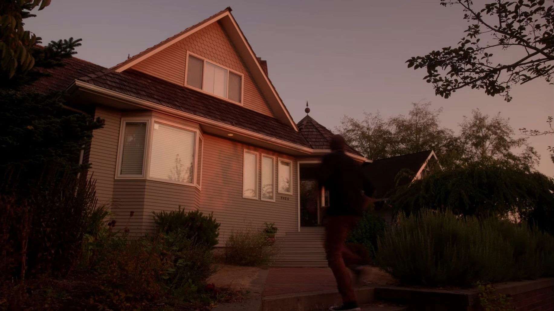 Backdrop for Invited