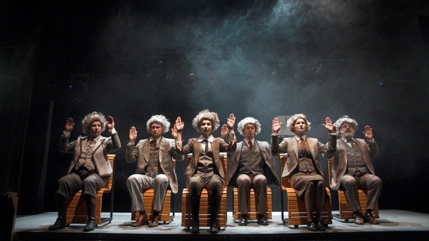 Backdrop for Indián v ohrožení