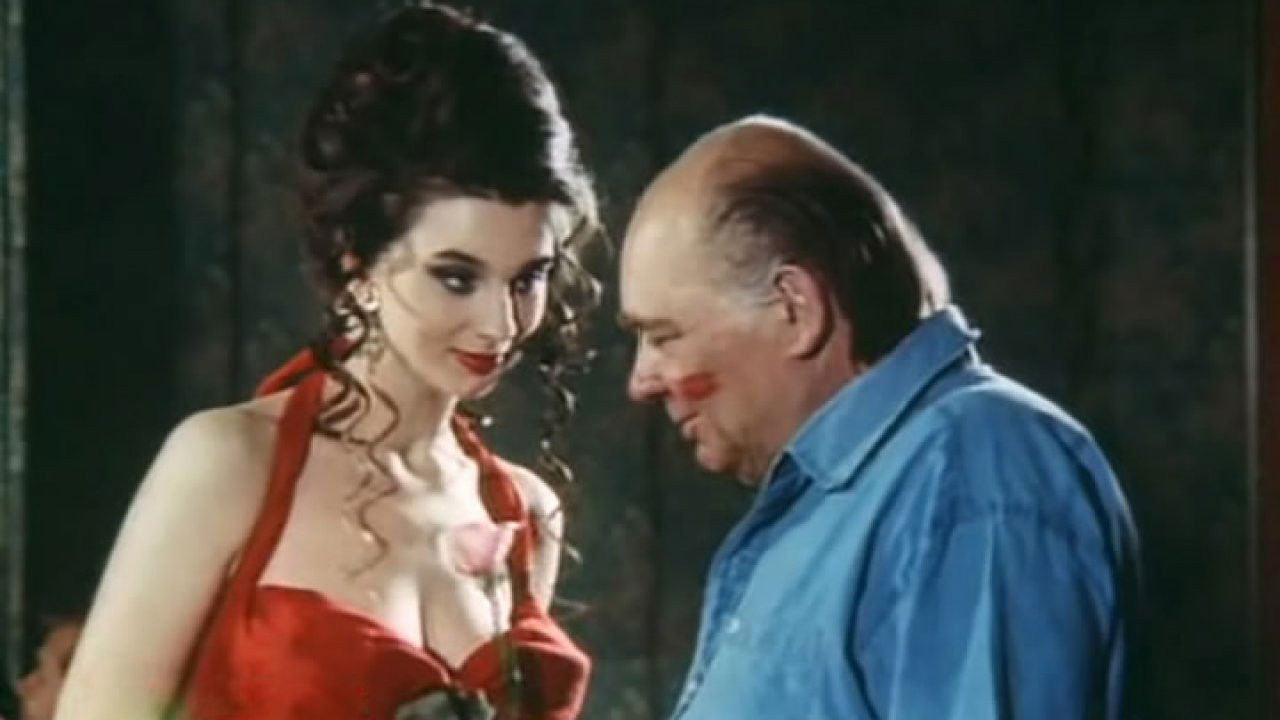 Backdrop for American Grandpa