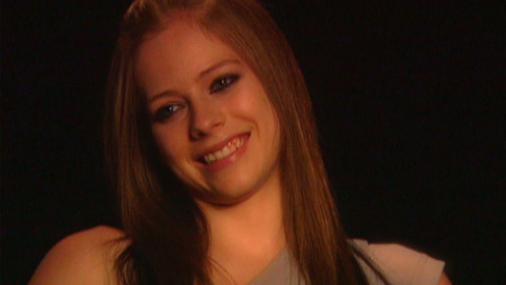 Backdrop for Diary: Avril Lavigne