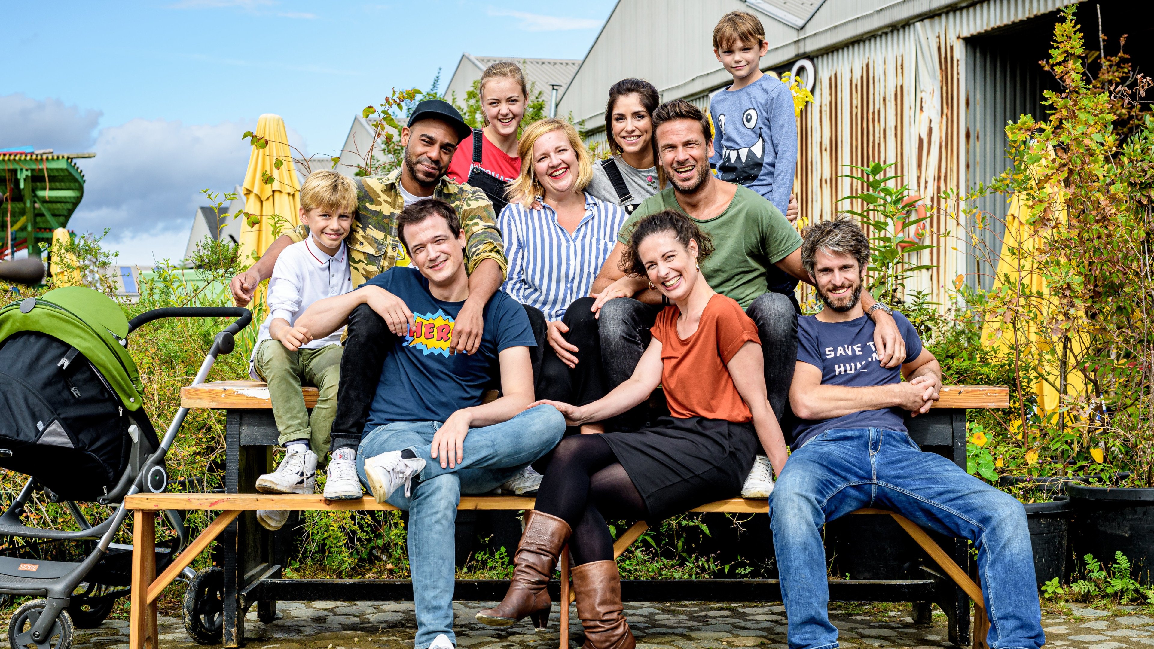 Backdrop for Dertigers