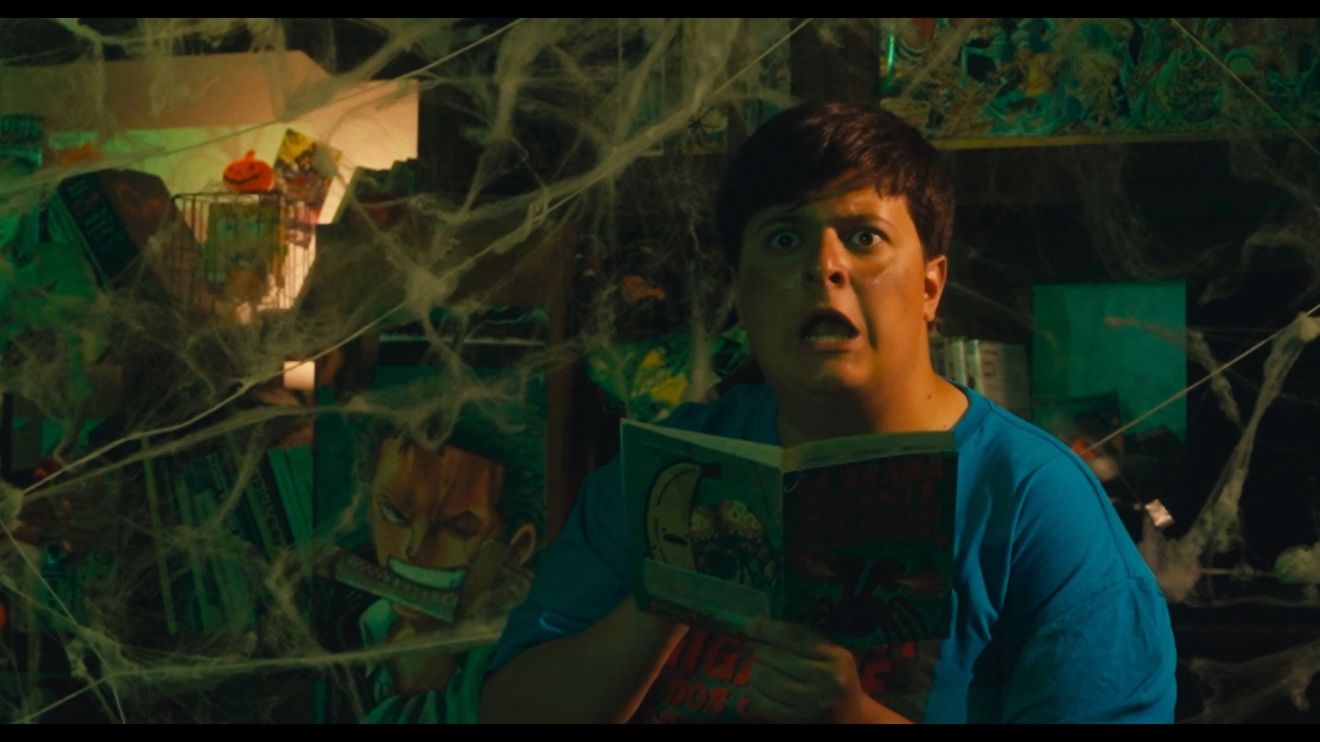 Backdrop for La Araña Gigante de Dos Cabezas Escupe Fuego