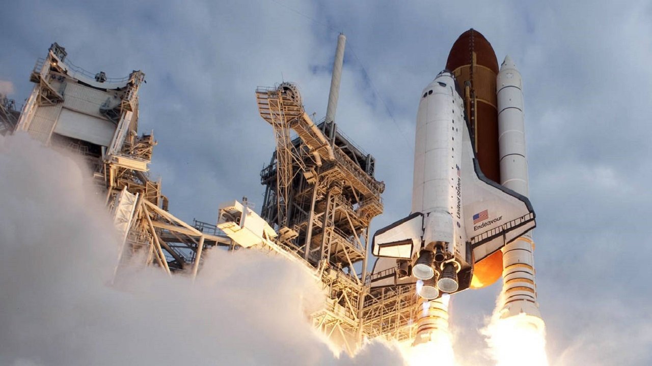Backdrop for Space Shuttle: Final Countdown