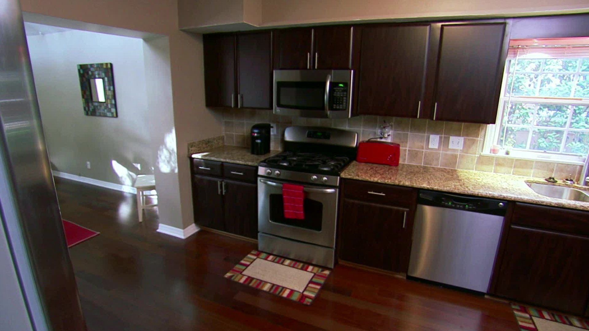 Backdrop for House Hunters: Where Are They Now?