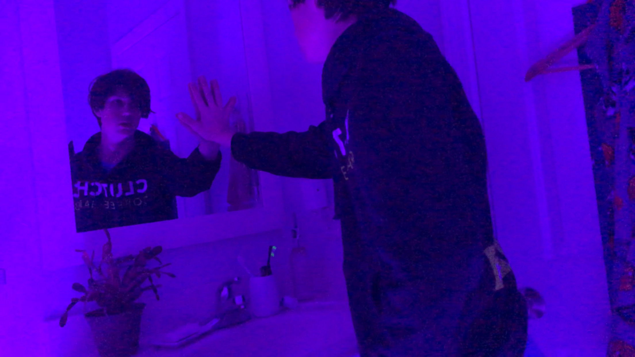 Backdrop for in·gem·i·nate